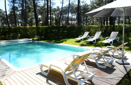 Charneca de Caparica e Sobreda Villa | Contemporary style villa, pool, overlooking golf fairway, near stunning beaches