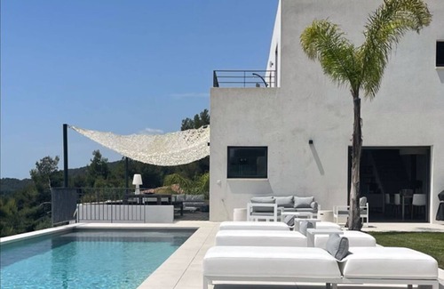 Sanary-sur-Mer House | Contemporary Villa Sea-View-Wineyards-Pool-Spa