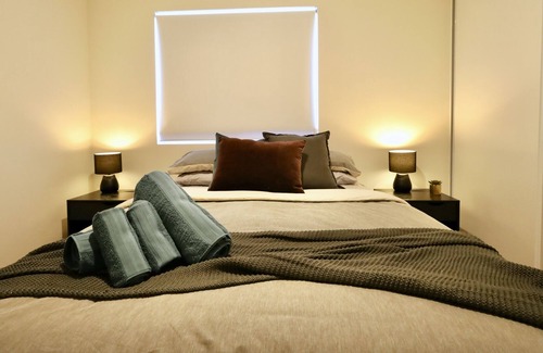 Midland Apartment | Contempory Comforts Midland