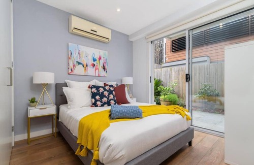 Carnegie Apartment | Convenience and luxury in Carnegie