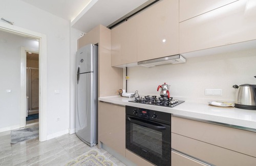 Antalya City Centre Apartment | Convenient Flat w Balcony Near Konyaalti Beach