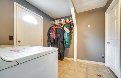 Kenai Apartment | Convenient Kenai Apt - 3 Mi to Beach and Fishing