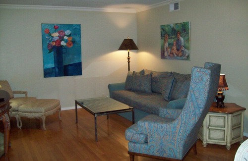 Knox - Henderson Condo | Convenient to Highland Park, Knox, Downtown, SMU, Katy Trail, Turtle Creek