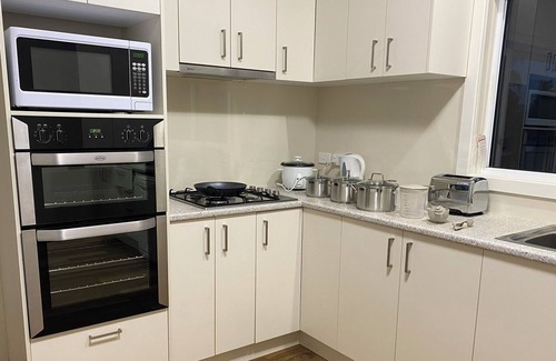 Turvey Park House | Conveniently Located Old-world Charm