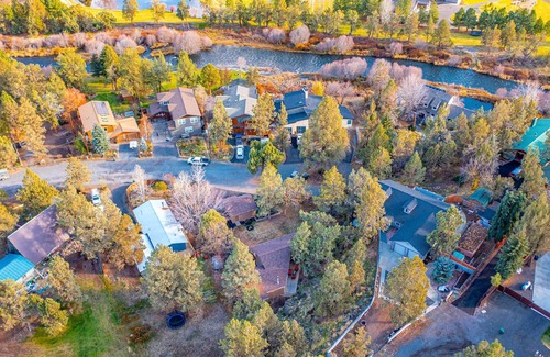 Bend House | Conveniently located with Access to Central Oregon's Best!