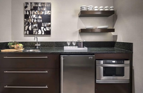 Midtown East Hotel | Conveniently To Excellent Transportation! 4 Posh Units Near Grand Central!