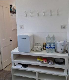 Blendon and Penhill Apartment | Converted Bungalow In Bexley