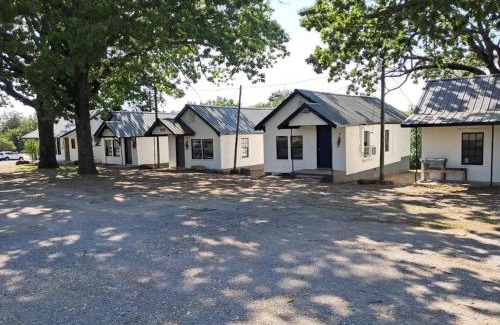 Cookson House | Cookson Resort - Tenkiller Cabin