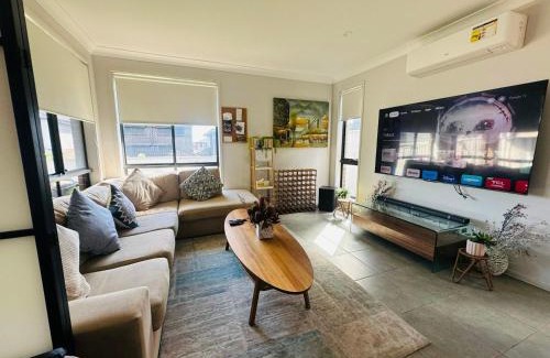 Austral House | Cool Air Austral with AC