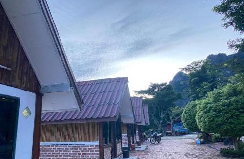 Na Hin Hotel | Cool Pool Bungalow