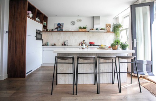 IJplein en Vogelbuurt House | Coolest House on the Block - Tranquil Location, Just 10 Minutes to the City