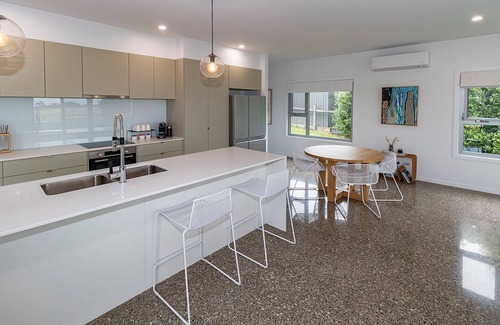 Mallacoota House | cootadayz modern design home.