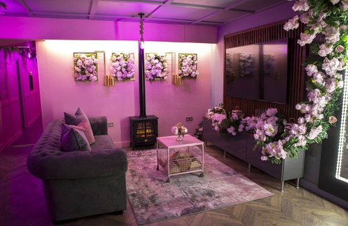 Manchester City Centre Apartment | Copper & Blossom