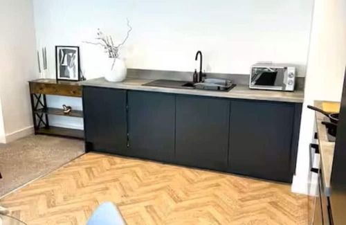 Waterloo Apartment | Copper Suite | 2Bed | Elegant | Free Parking