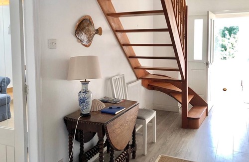 Balvicar House | Coquet Lodge, - a rural that sleeps 8 guests in 4 bedrooms
