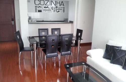 La Gran Via Apartment | Cora 96 Street Apartments
