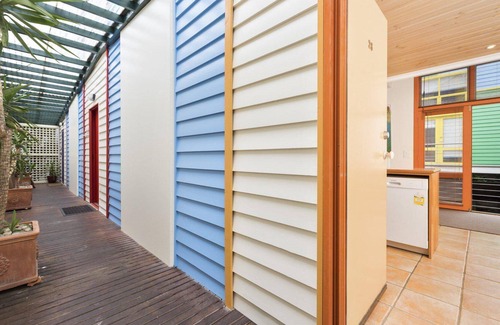 Lorne Apartment | Cora Lynn 26 - Lorne's Iconic Beach Boxes