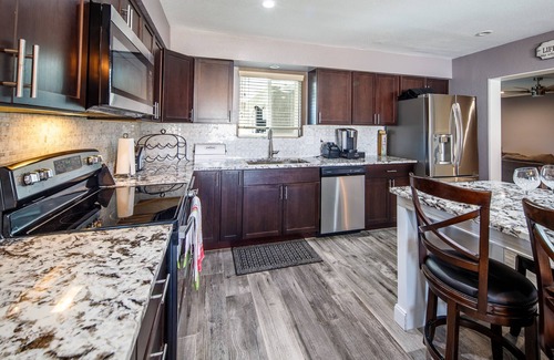 Lake Havasu City House | Coral Beauty! Heated Pool & Spa!