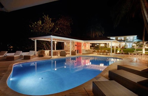 Tower Isle Villa | Coral Cay Villa. Elegant Oceanfront Haven, 8 bedrooms. Pool & Beach Access