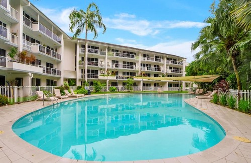 Palm Cove Apartment | Coral Coast - Rainforest Resort by Palm Cove Beach