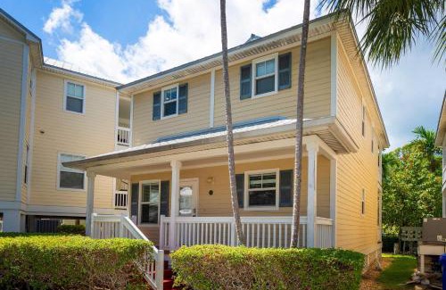 Key West House | Coral Hammock Poolside Home