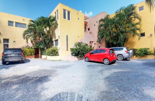 West Bay Apartment | Coral Sand By The Beach, West Bay