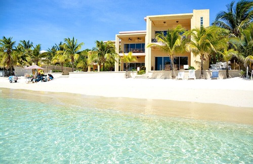 West Bay Condo | Coral Sands #3 Beach Front luxury condo on West Bay Beach. 3 bed 3 bath