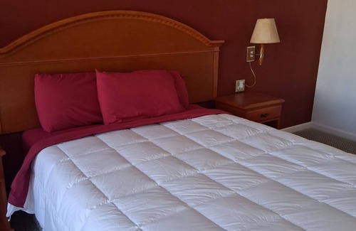 Anthony Hotel | Coratel Inn and Suites By Jasper Anthony