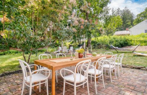 Lee House | Cordelia by AvantStay Amazing Backyard 10mins from Stockbridge
