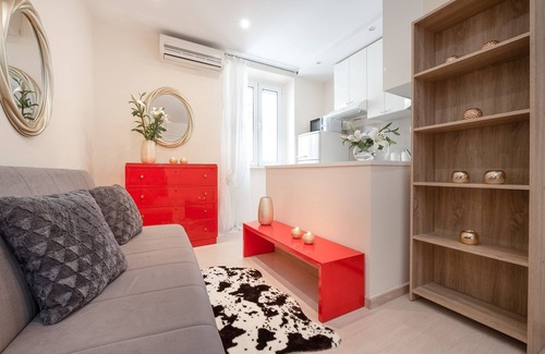 Old Town Apartment | Corfu Charm | Chic, Central, Convenient! | Fast WiFi