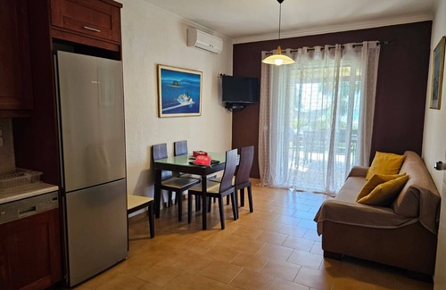 Glyfada Apartment | Corfu Glyfada Menigos Resort 5-8