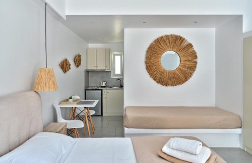 Naousa Apartment | Corina Studios-Apartments