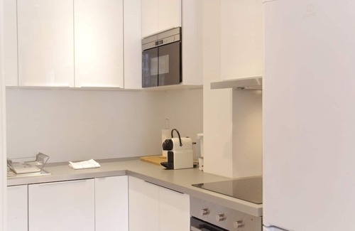 Grand Parc-Paul Doumer Apartment | Cornac - Apartment 72m2, with high ceilings and located on the 2nd floor