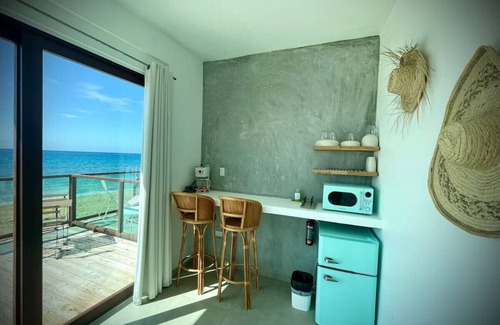 Stella Apartment | Corner Beachfront Family Suite