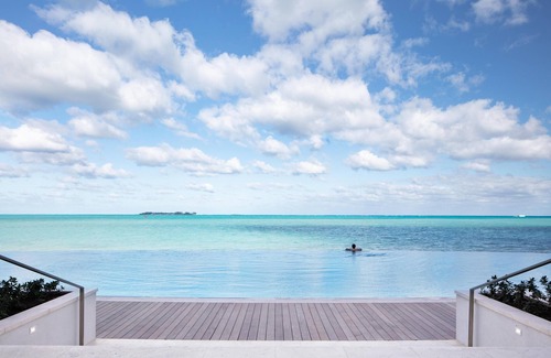 Nassau Resort | Corner Suite w/Ocean & Island Views - New Resort! - Spacious Private Balcony