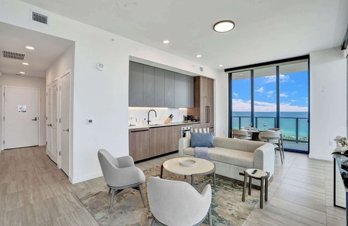 North Beach Condo | Corner Unit with Water Views — Premium 2BR/2 BA in Miami Beach