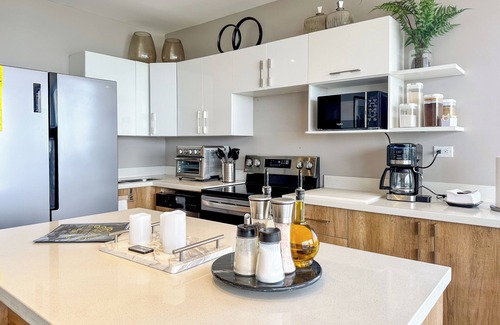 San Salvador Apartment | Corner view of Volcano and City, 3BR Stunning Views 45 Min to Beach
