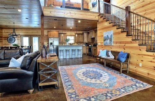 Broken Bow Cabin | Cornerstone in Hochatown/Broken Bow, OK
