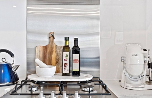 Port Melbourne Apartment | Corporate Keys Premier 2 Bedroom in The Hamptons