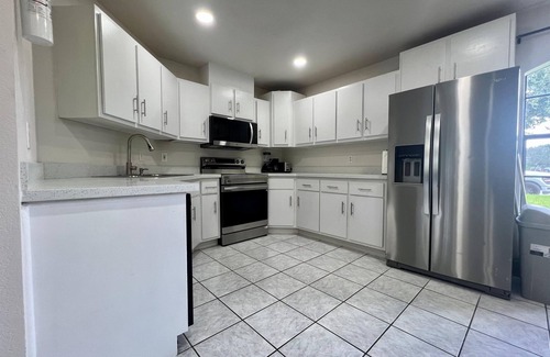 Brownsville House | Corporate-Ready Home Close to SpaceX & the Coast