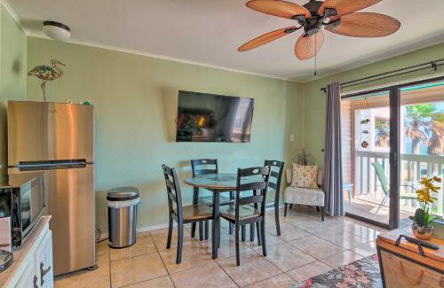 North Beach Apartment | Corpus Christi Condo with Community Amenities!