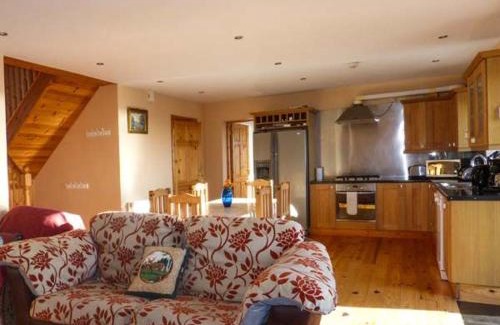 Derreennatra House | Corr an Droma