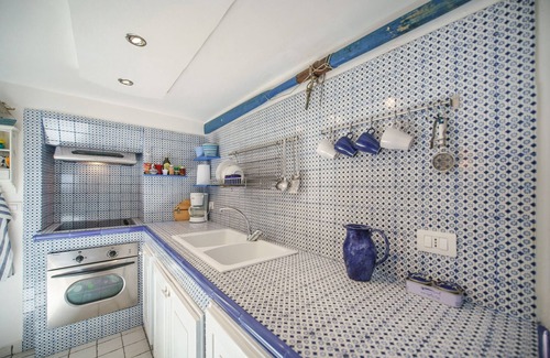 Procida Apartment | Corricella Sea Window