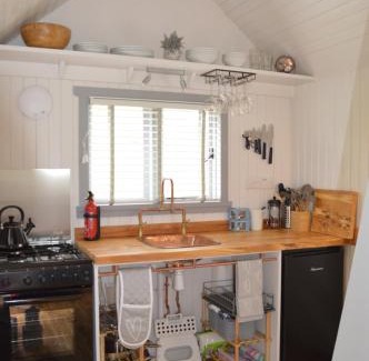 Dunkeld Ski Chalet | Corriemuckloch Unique Huts
