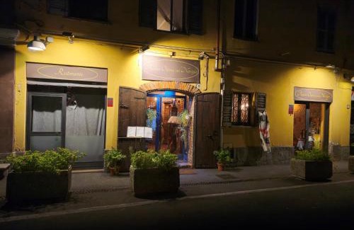 Trezzano sul Naviglio House | Corte Certosina