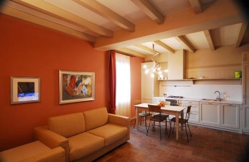 Montevecchia Apartment | Corte Del Passone