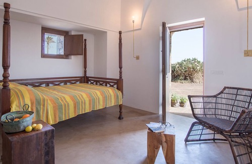 Pantelleria Villa | Corte Pantesca II, chic dammuso with pool, seaviews and sunset