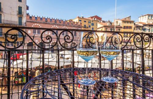 Citta Antica House | Corte Realdi Suites Piazza Erbe
