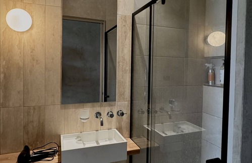 Kilcunda House | Corvers Rest Minimalist beach shack in the Bass Coast