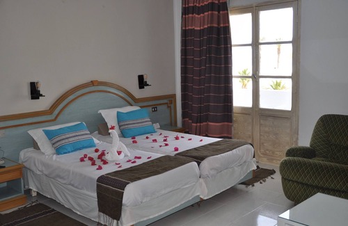 Sidi Bou Ali Hotel | Cosmos Tergui Club